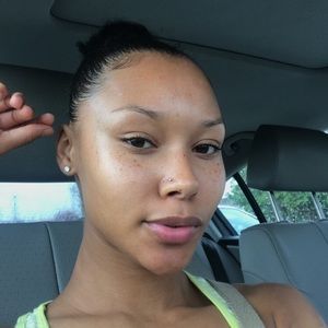 Meet your Posher, Zada